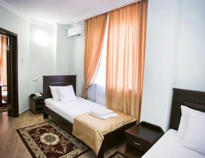 Полулюкс 2-местный 2-комнатный (вид на горы) - Отель «Акра» Сухум