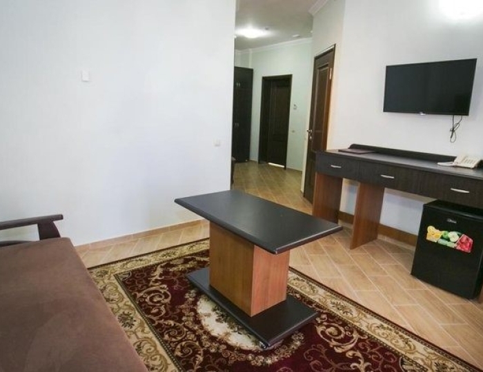 Люкс 2-местный 2-комнатный (вид на море и горы) - Отель «Акра» Сухум